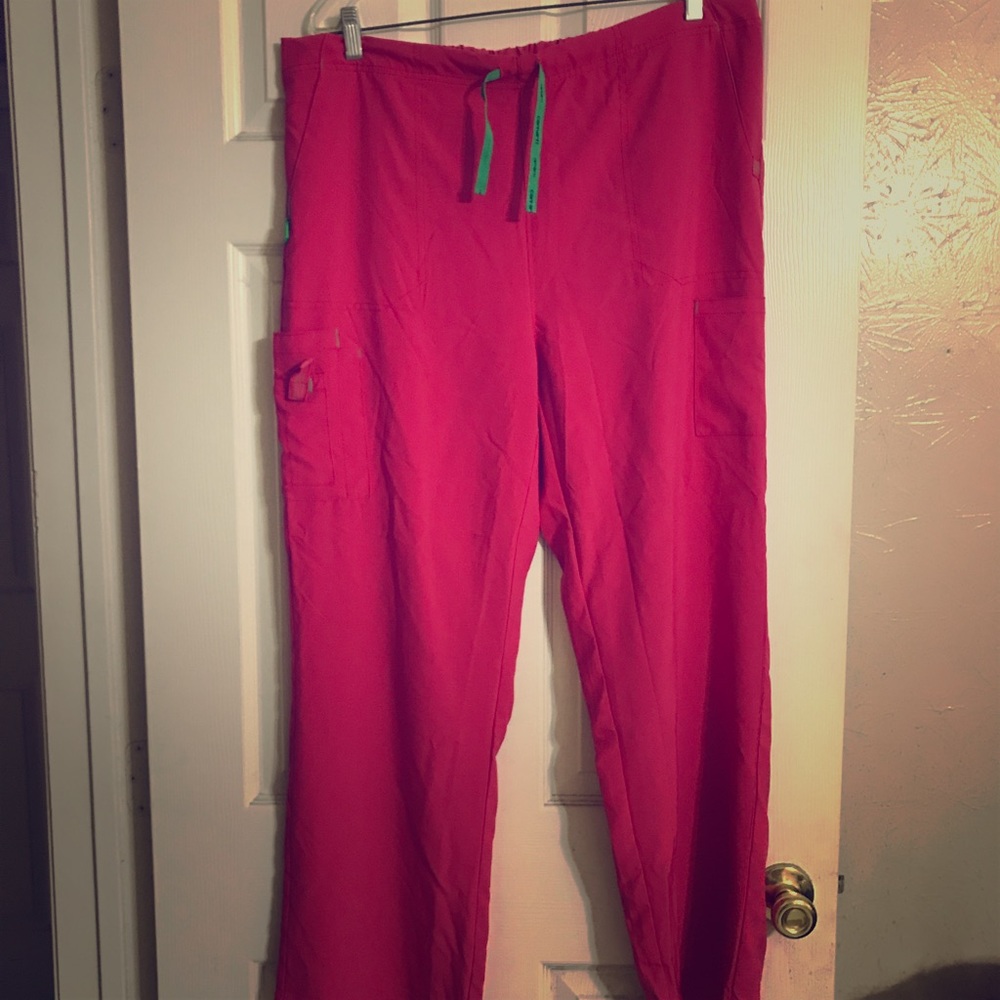 Hot Pink Carharrt scrub pants excellent condition